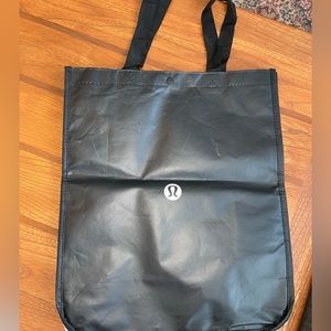 Lululemon large shopping bag